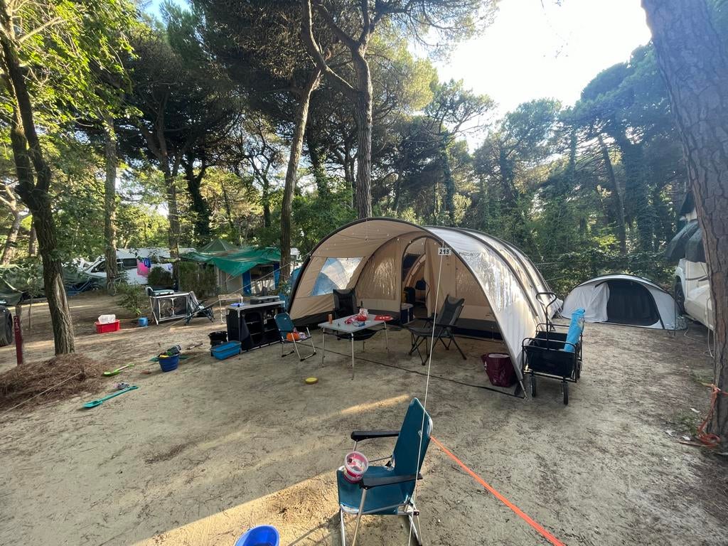 Basecamp Ambato VI Deluxe 6 persoons tunneltent, Caravans en Kamperen, Tenten, Ophalen, Gebruikt, Tot en met 6