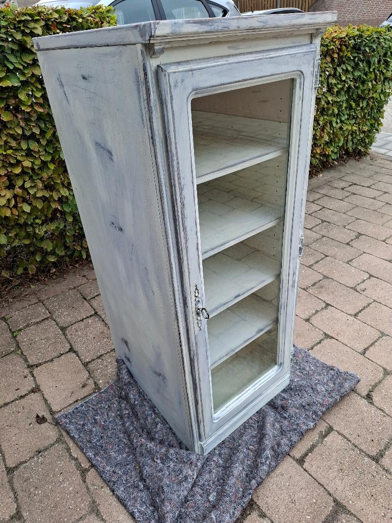 Vitrinekast, Ophalen, Met plank(en), Gebruikt, 100 tot 150 cm