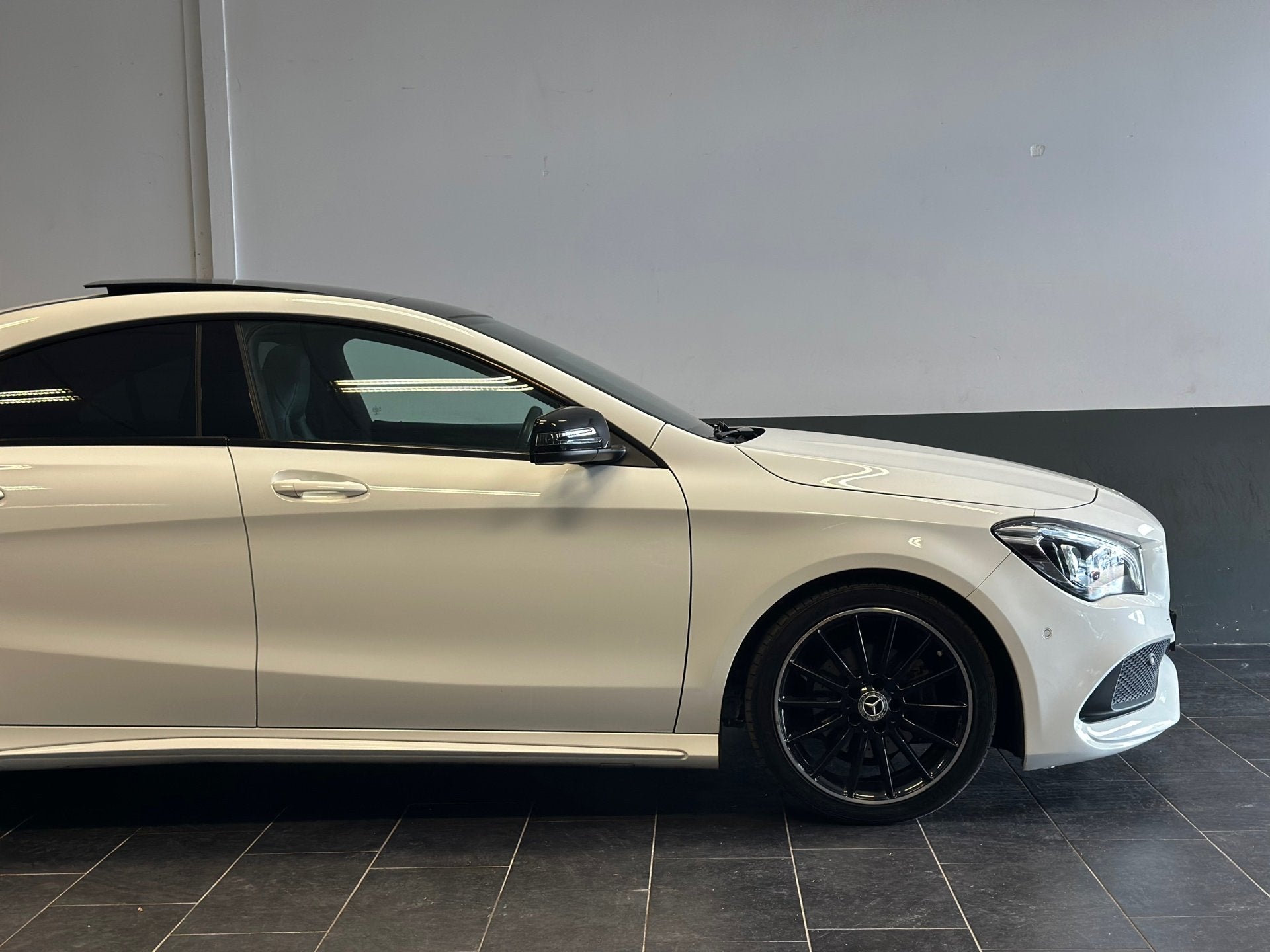 Foto 11 van Mercedes-Benz CLA-klasse 200 Business AMG , Night , Pano , F