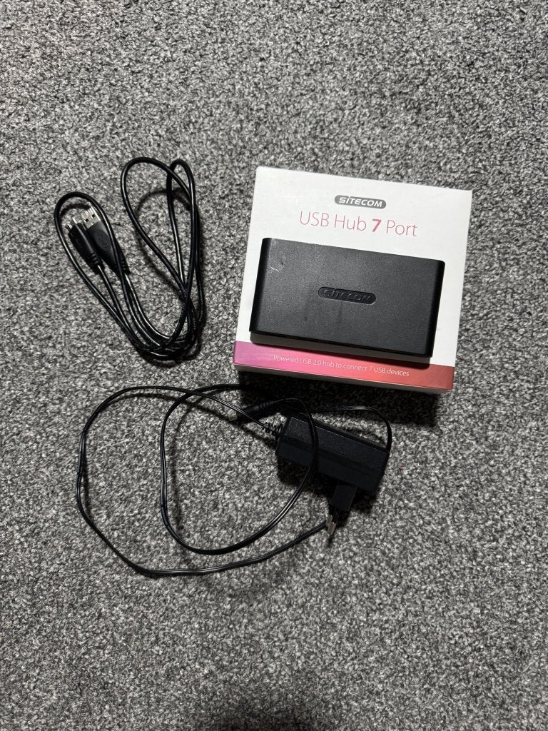 Sitecom USB 3.0 Hub 7 Port CN-084 met voeding + doos, Computers en Software, Dockingstations, Ophalen of Verzenden, Gebruikt, USB-hub