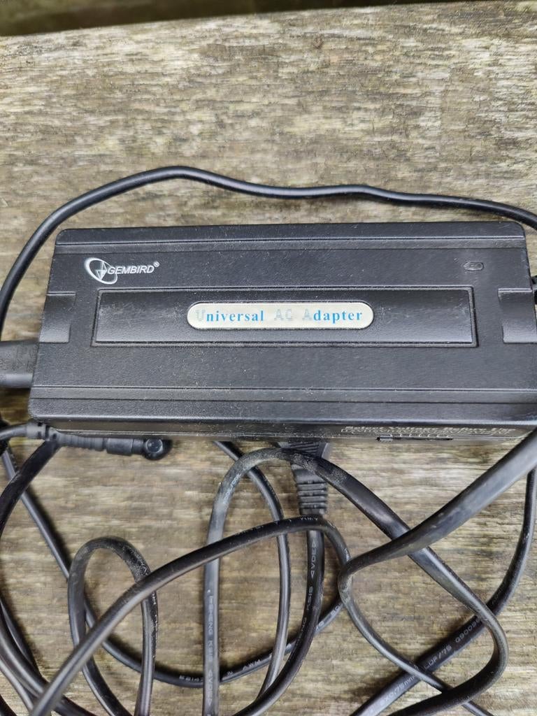 Gembird Universele AC Adapter - Laptop Oplader 15-24V, Ophalen of Verzenden, Gebruikt, Gembird
