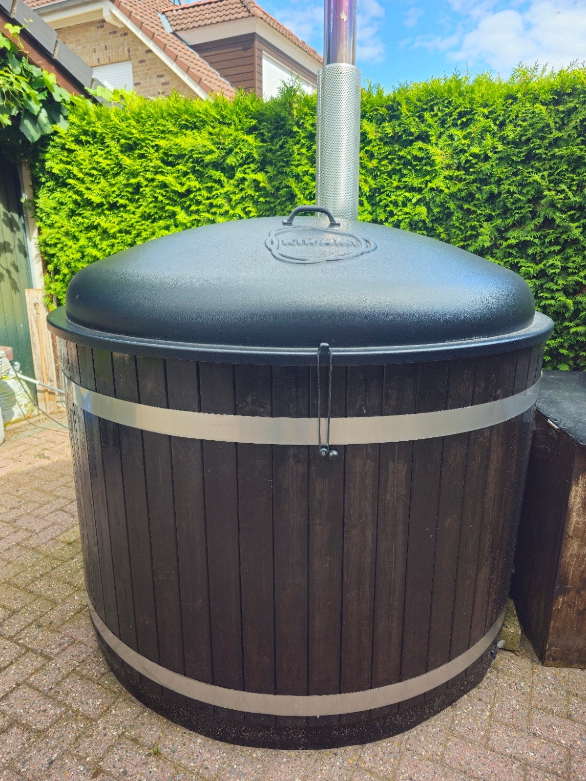 Kirami Hottub voor 4 personen met Kunststoff binnen kuip, Ophalen, Gebruikt, Filter