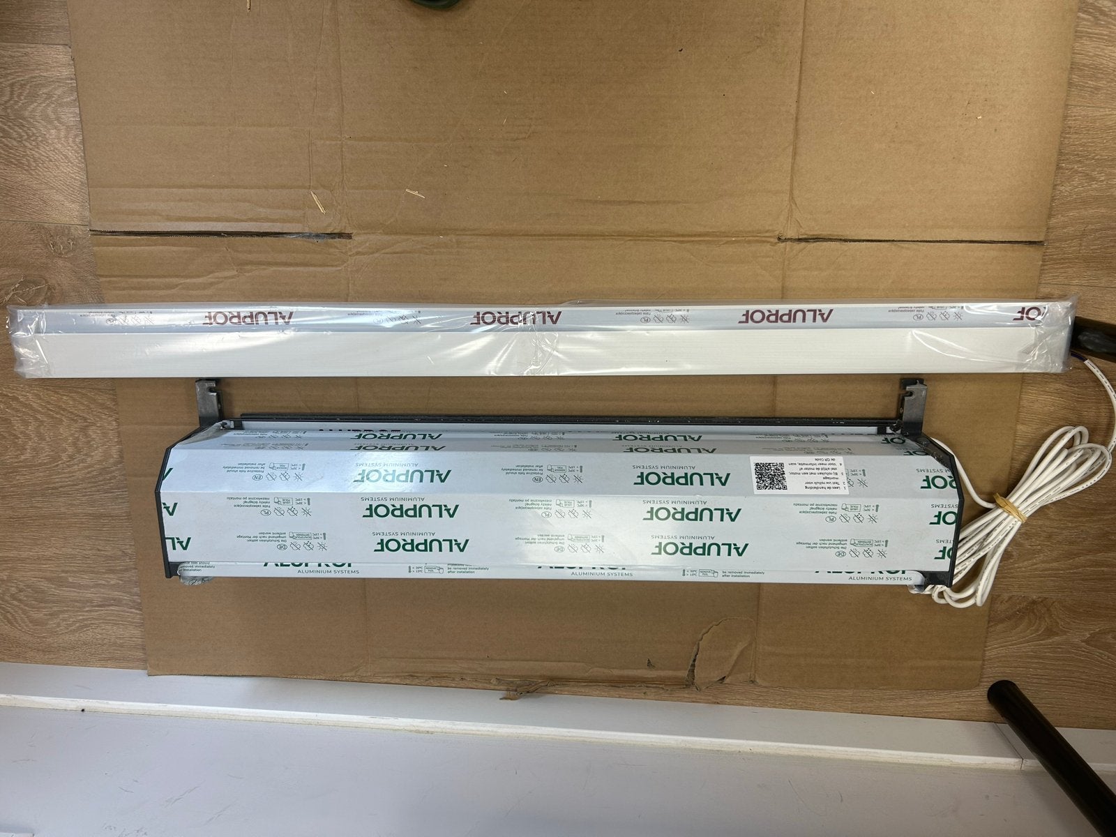 Nieuw elektrisch rolluik met Somfy RS100 IO - Antraciet/Wit, Ophalen, Overige kleuren, Minder dan 100 cm, 100 tot 150 cm