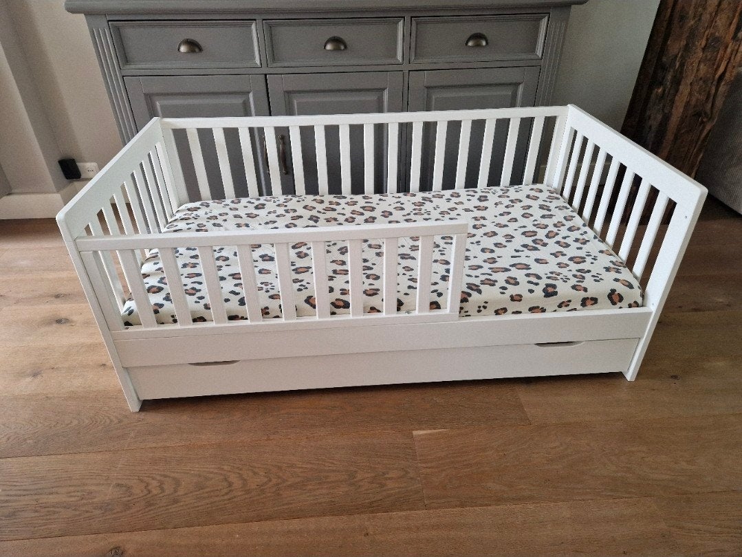 ZGAN Peuterbed van Petit Amelie, Ophalen, 70 tot 85 cm, 140 tot 160 cm, Zo goed als nieuw