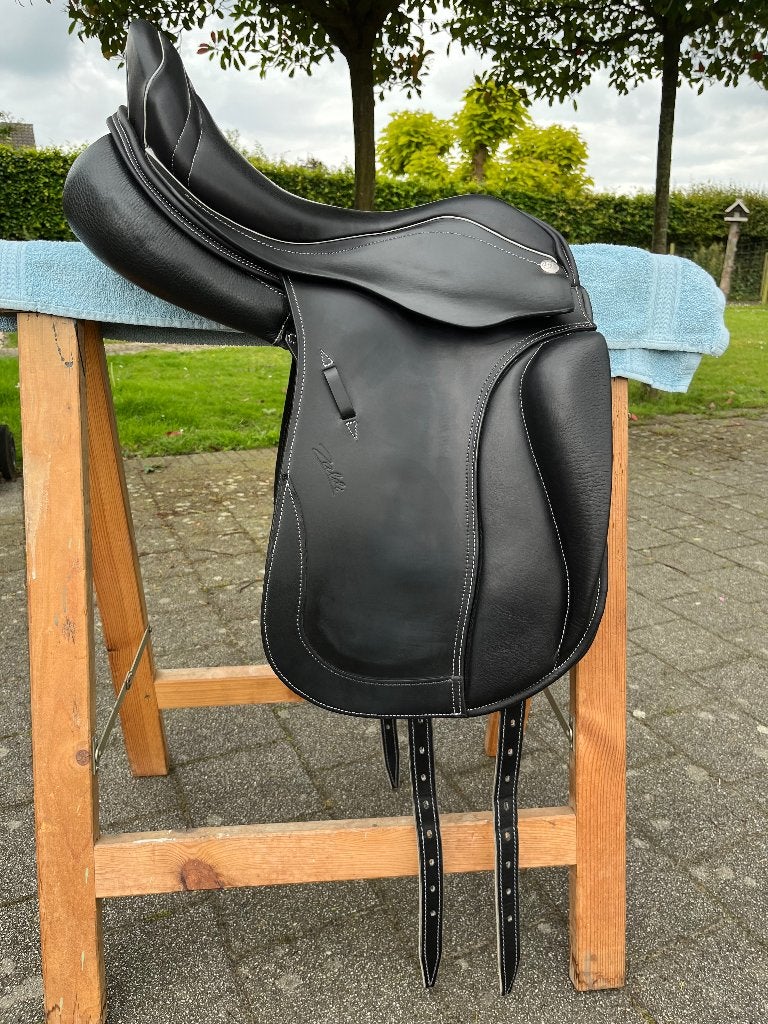 Dressuurzadel Zaldi New Kent, Dieren en Toebehoren, Paarden en Pony's | Zadels, Gebruikt, Dressuur, Overige merken, L (17.5 inch)