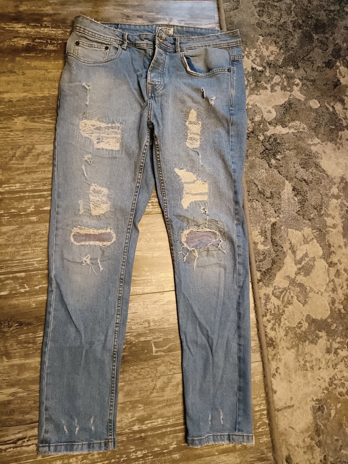 Pull & Bear spijkerbroek met gaten, Blauw, W32 (confectie 46) of kleiner, Ophalen of Verzenden, Gedragen