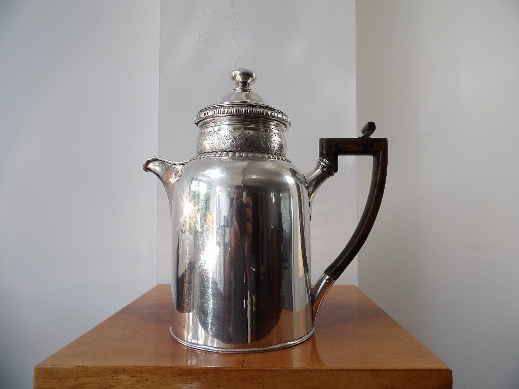 Antieke Engelse Verzilverde Koffie/Theepot Houten Handvat, Ophalen of Verzenden, Zilver