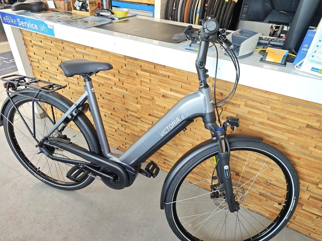 2x Victoria Tresalo 11 OPRUIMING!!, Victoria fietsen, Zonnebloemstraat 45, Nieuw, Info@easybikes-tweewielers.nl