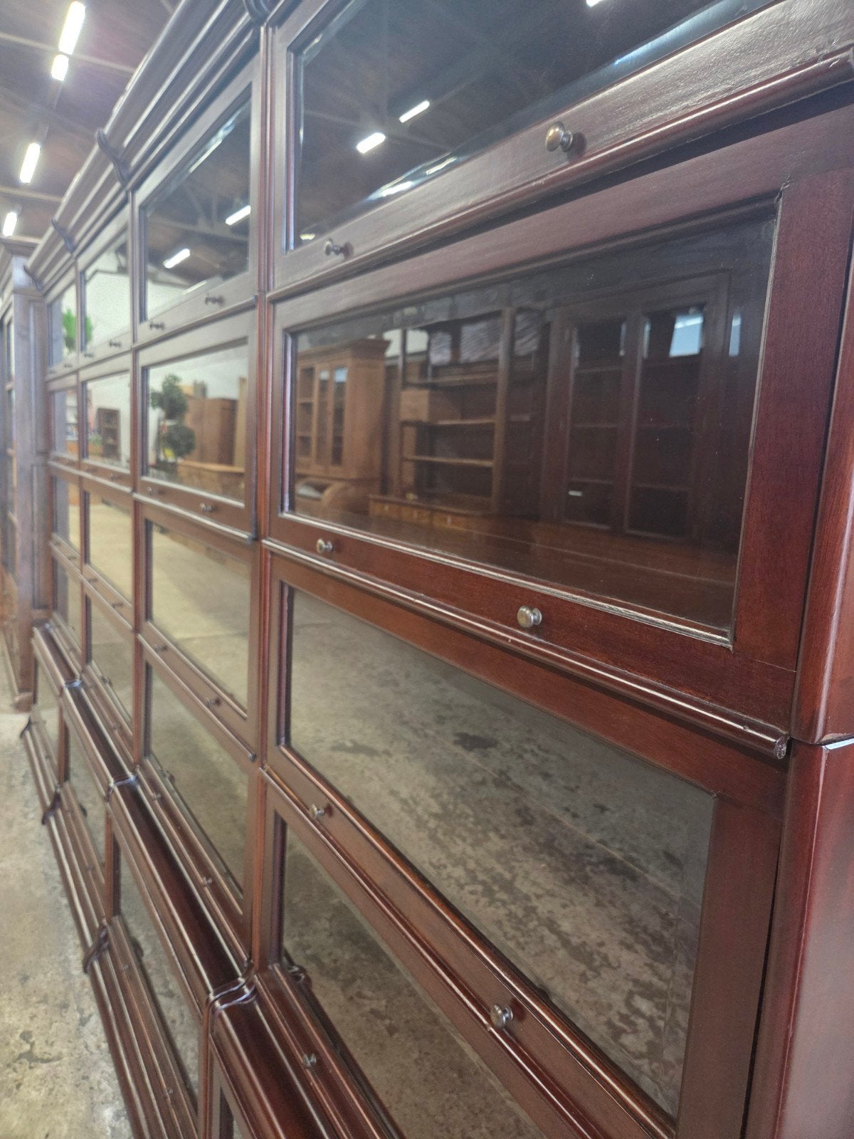 Foto 4 van Prachtige Europese barrister bookcase / bibliotheekkast 