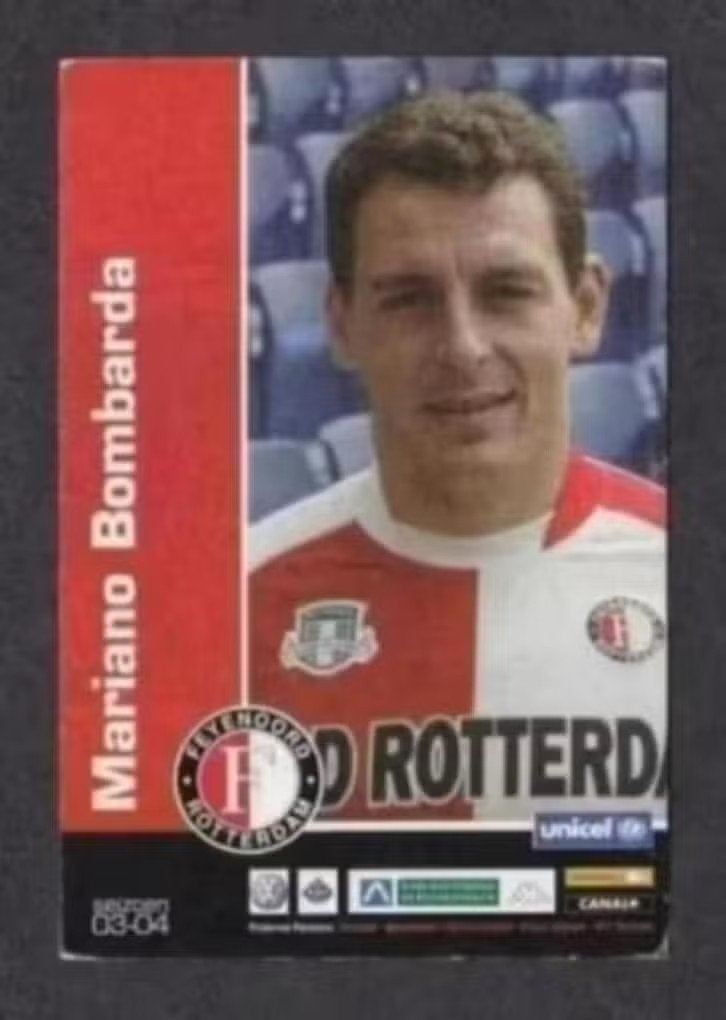 Feyenoord Voetballer Mariano Bombarda 2003-2004., Ophalen of Verzenden, 1980 tot heden, Ongelopen, Sport en Spel