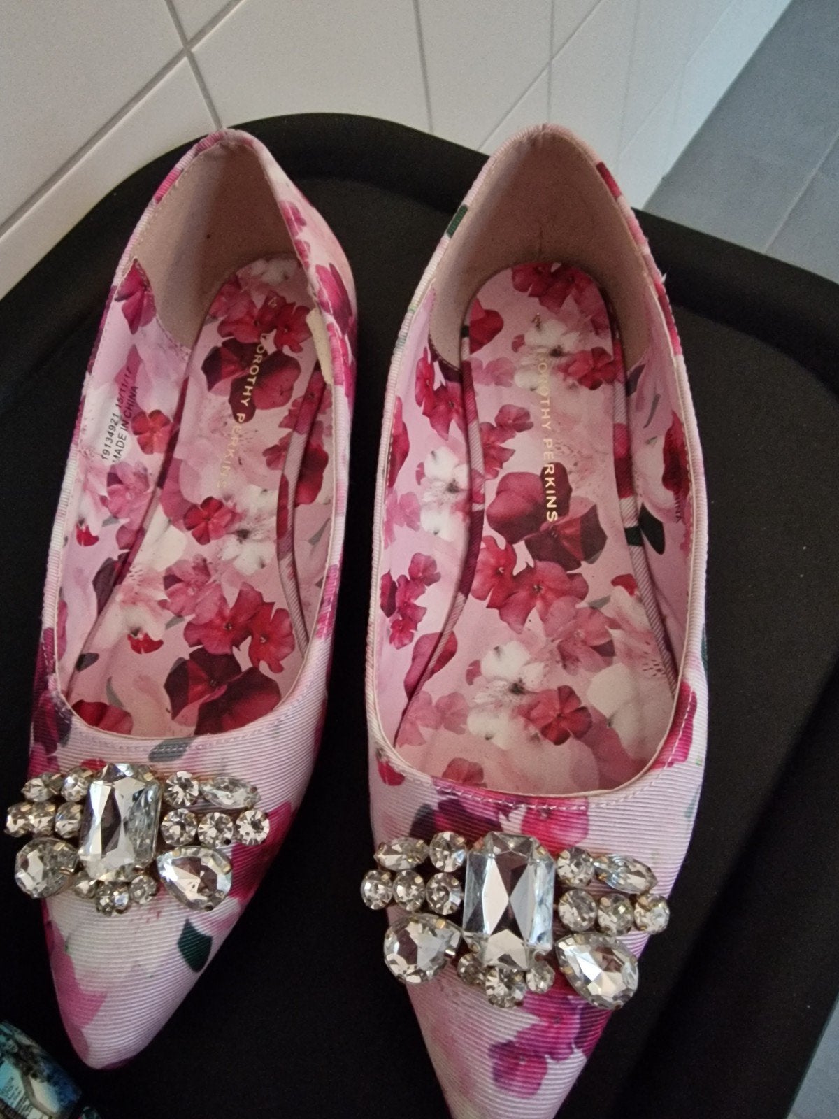 Dorothy Perkins Roze Bloemen Pumps met Strass, Pumps, Ophalen of Verzenden, Zo goed als nieuw, Roze