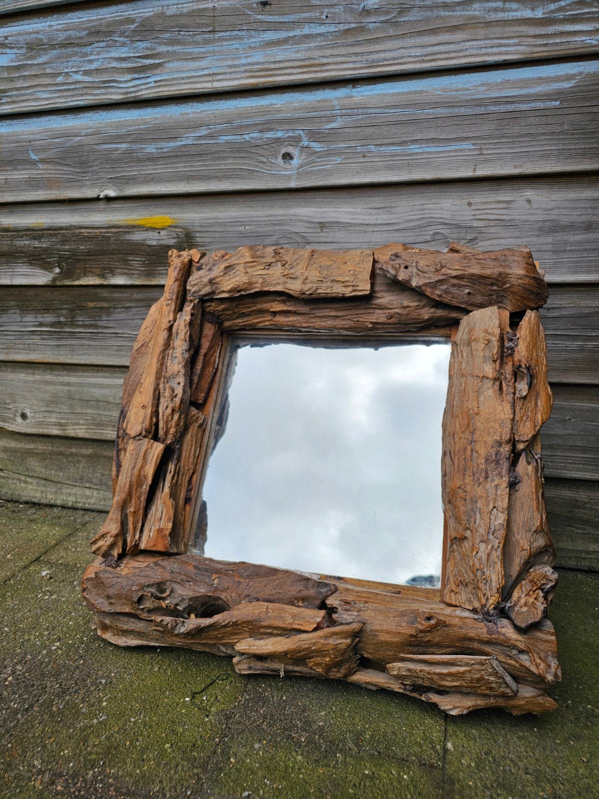 Rustieke spiegel met robuuste houten lijst - 50 cm breed, Ophalen of Verzenden