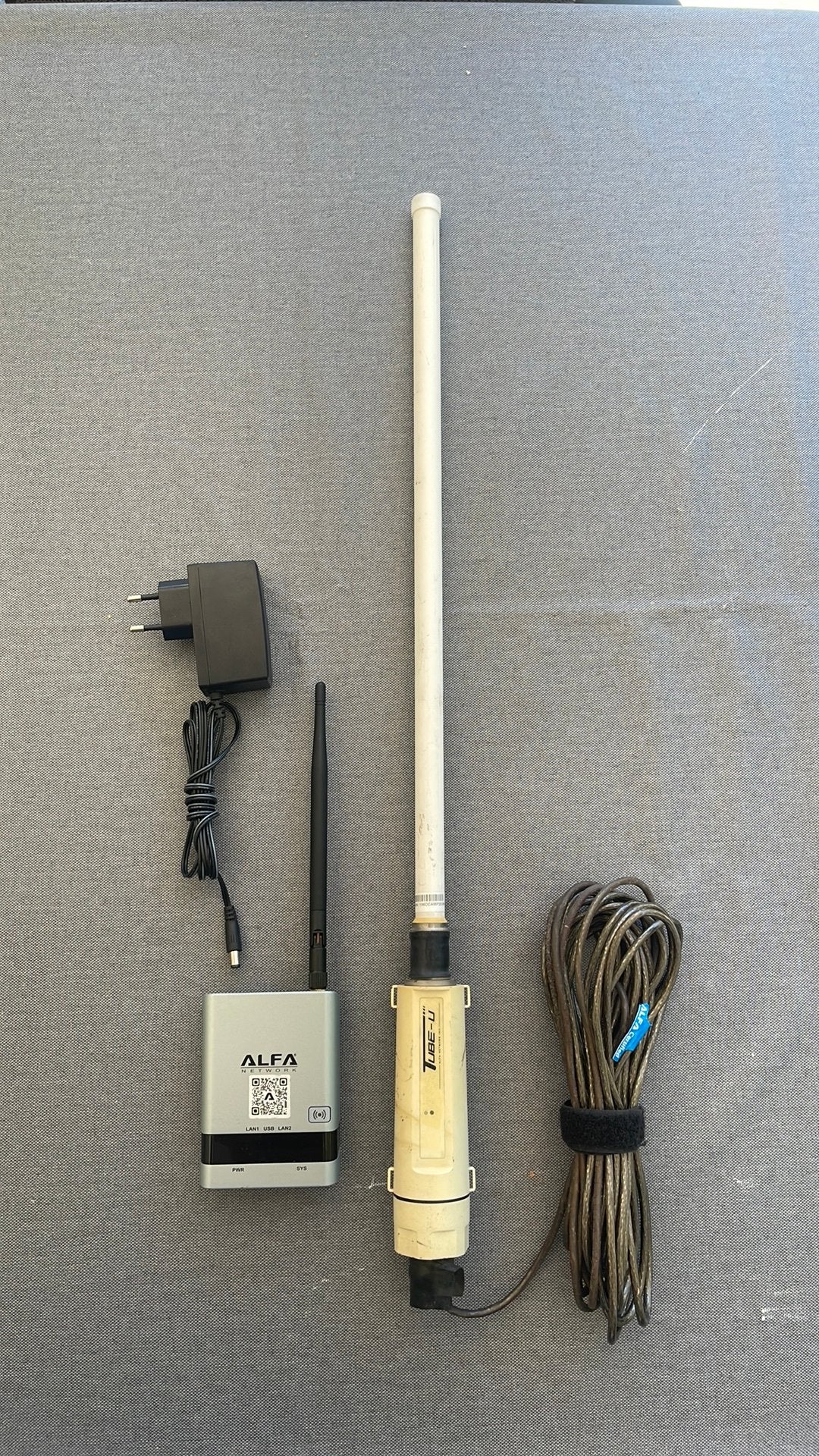Alfa WifiCamp Pro 2, Ophalen of Verzenden, Gebruikt, Router