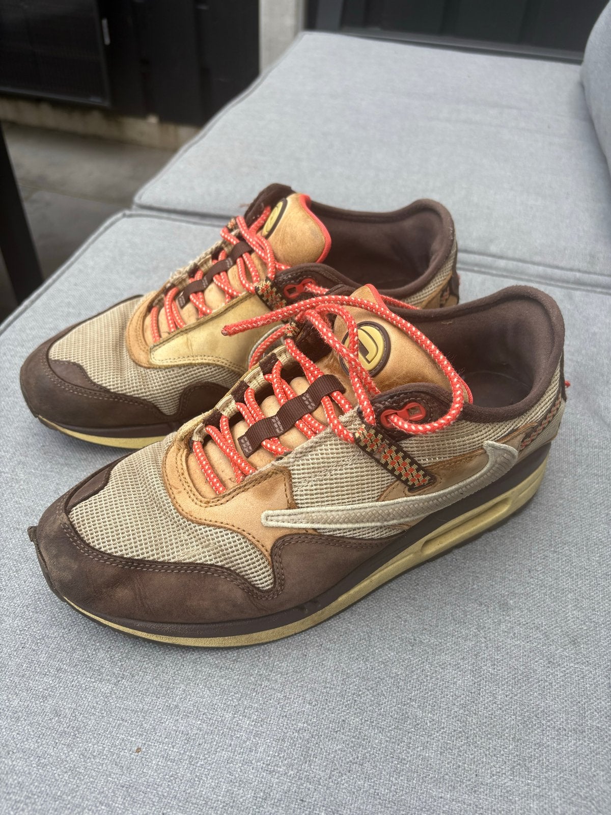 Nike air max 1, travis Scott, Kleding | Heren, Schoenen, Ophalen, Gedragen, Sneakers of Gympen