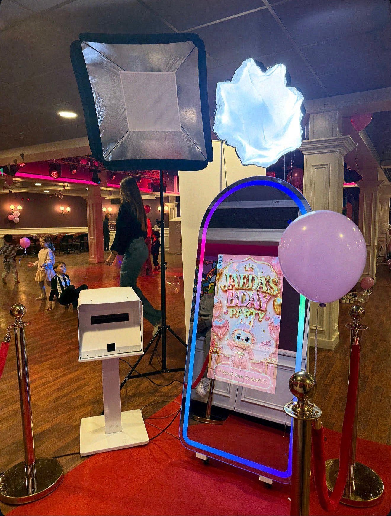 Actie! Luxe Photobooth Huren Vanaf €175, Ophalen of Verzenden, Zo goed als nieuw
