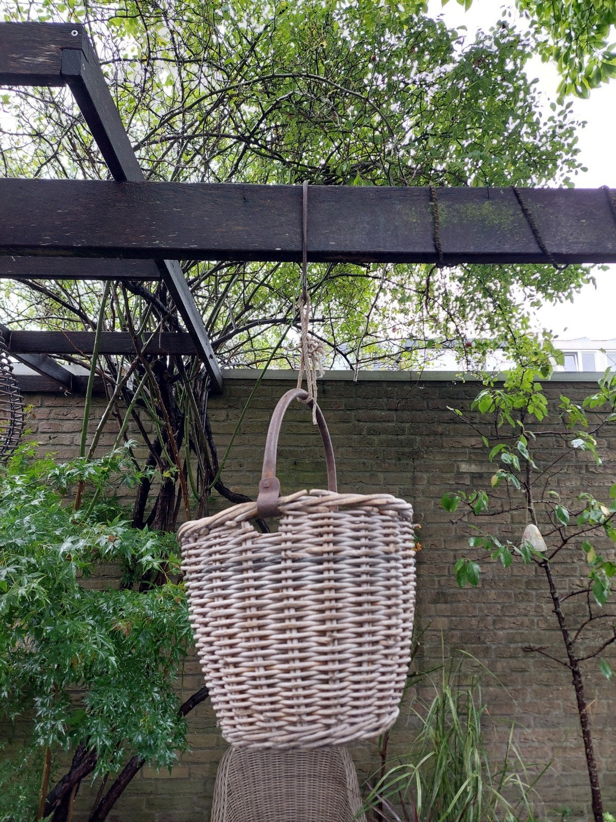 Vintage oogstmand met haak jaren 50, Ophalen