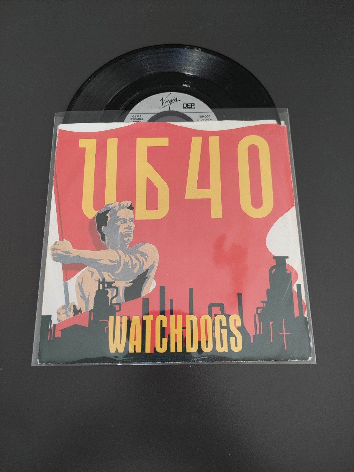 Ub40 watchdogs, Ophalen of Verzenden, Gebruikt, 7 inch