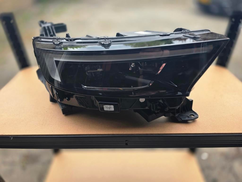 Opel Mokka B rechter koplamp (vanaf 2020), Ophalen of Verzenden, Gebruikt, Opel
