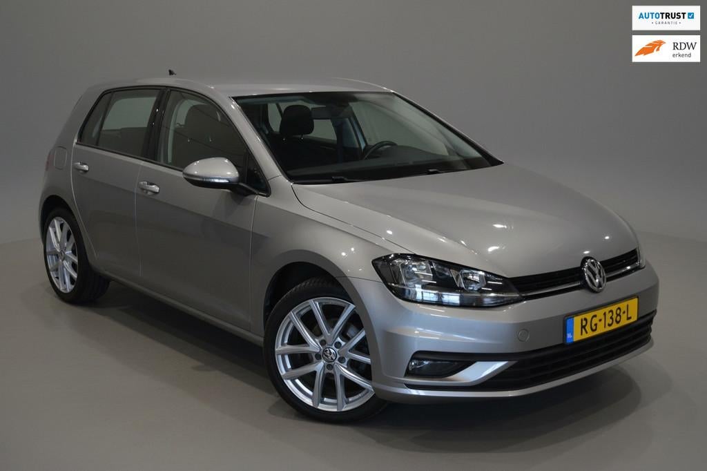 Volkswagen Golf Airco|Cruise|Carplay|Navi|NAP, Auto's, Voorwielaandrijving, Start-stop-systeem, Gebruikt, Origineel Nederlands