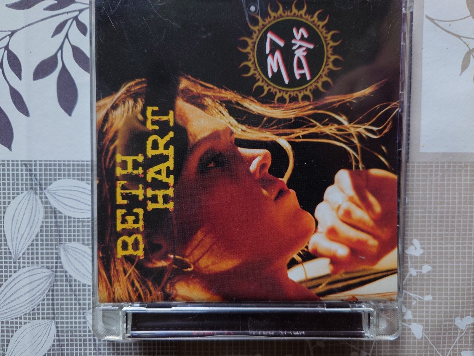 Beth Hart - 37 Days CD (Rock, Blues Rock), Inclusief boekje, Blues Rock, Ophalen of Verzenden, Zo goed als nieuw