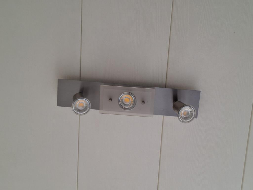 2x LED lampen op metalen balk, Ophalen, Minder dan 30 watt, E27 (groot), Led-lamp
