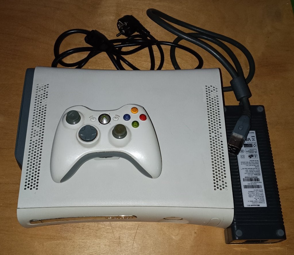 xbox360 (usa)met controller, 51 games en kinect, Ophalen, 360 Pro of Premium, Met games, 60 GB