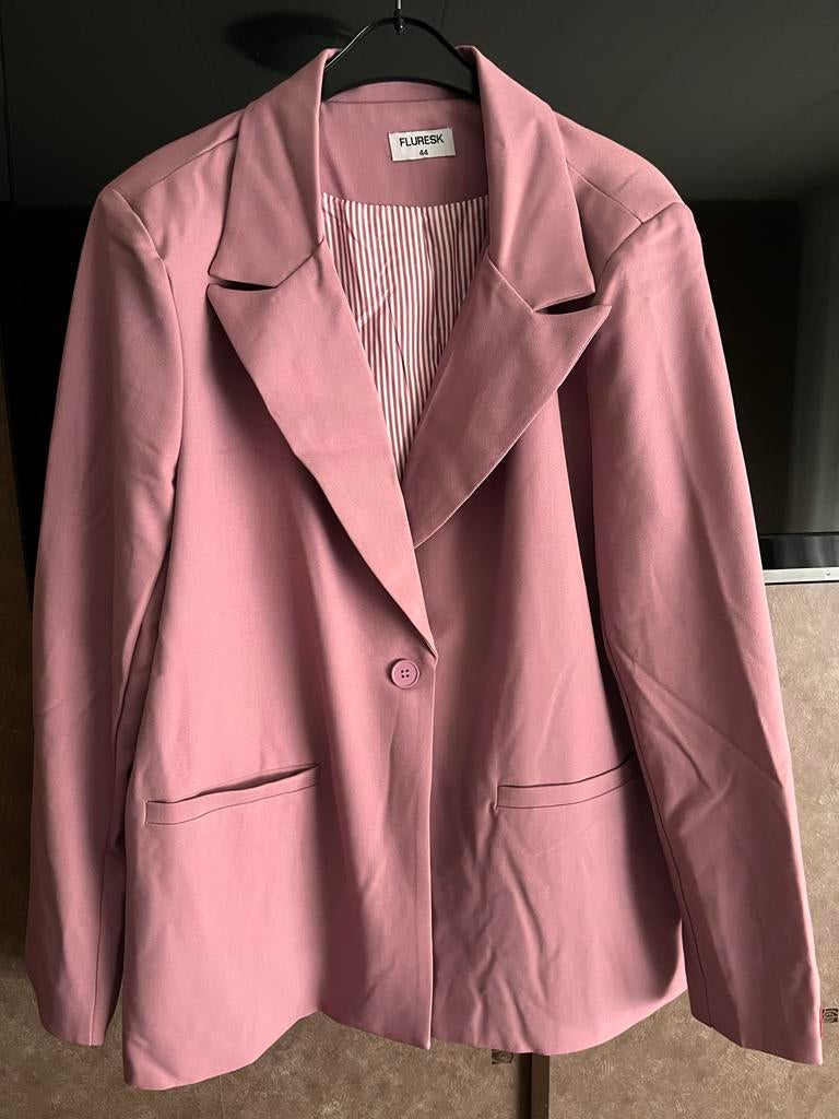 Fluresk Oversized Blazer Maat 44 - Zo goed als nieuw, Maat 42/44 (L), Ophalen of Verzenden, Zo goed als nieuw, Jasje