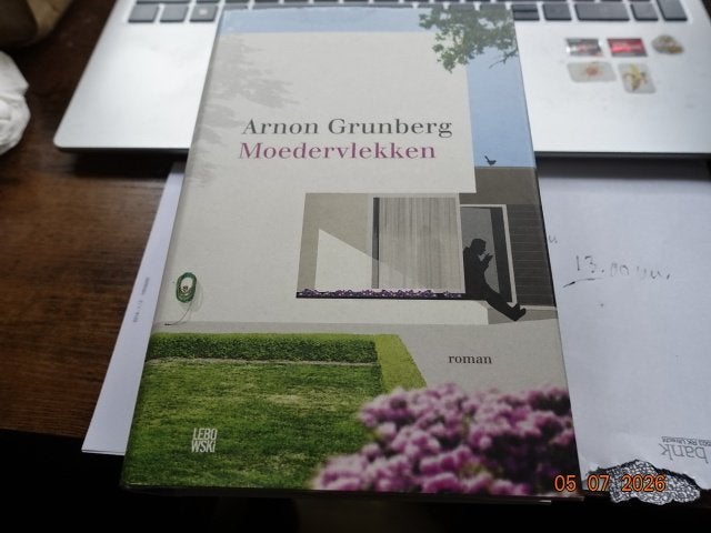 Moedervlekken....Arnon Grunberg, Ophalen of Verzenden, Zo goed als nieuw, Nederland