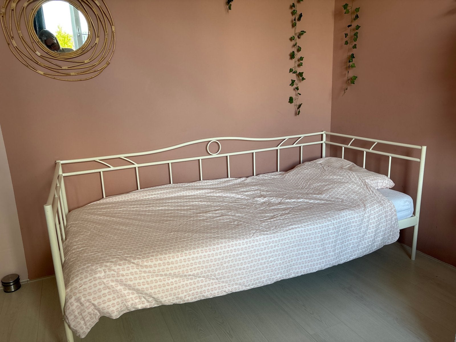 IKEA metalen eenpersoonsbed (90x200 cm), Ophalen, Gebruikt, 90 cm, Eenpersoons