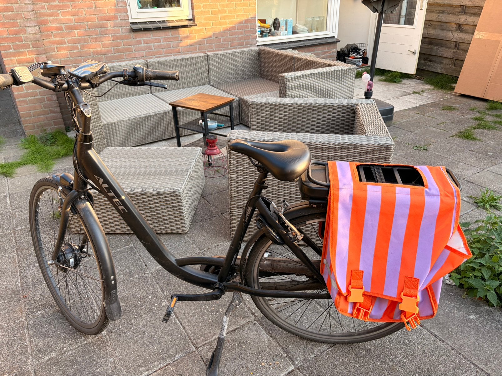 Altec elektrische fiets, Gebruikt, 55 tot 59 cm, 30 tot 50 km per accu, Ophalen