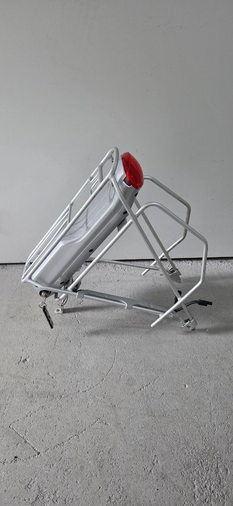 Trek Bagagedrager van elektrische fiets Navigator 500+ Accu?, Fietsen en Brommers, Elektrische fietsen, Ophalen of Verzenden, Gebruikt