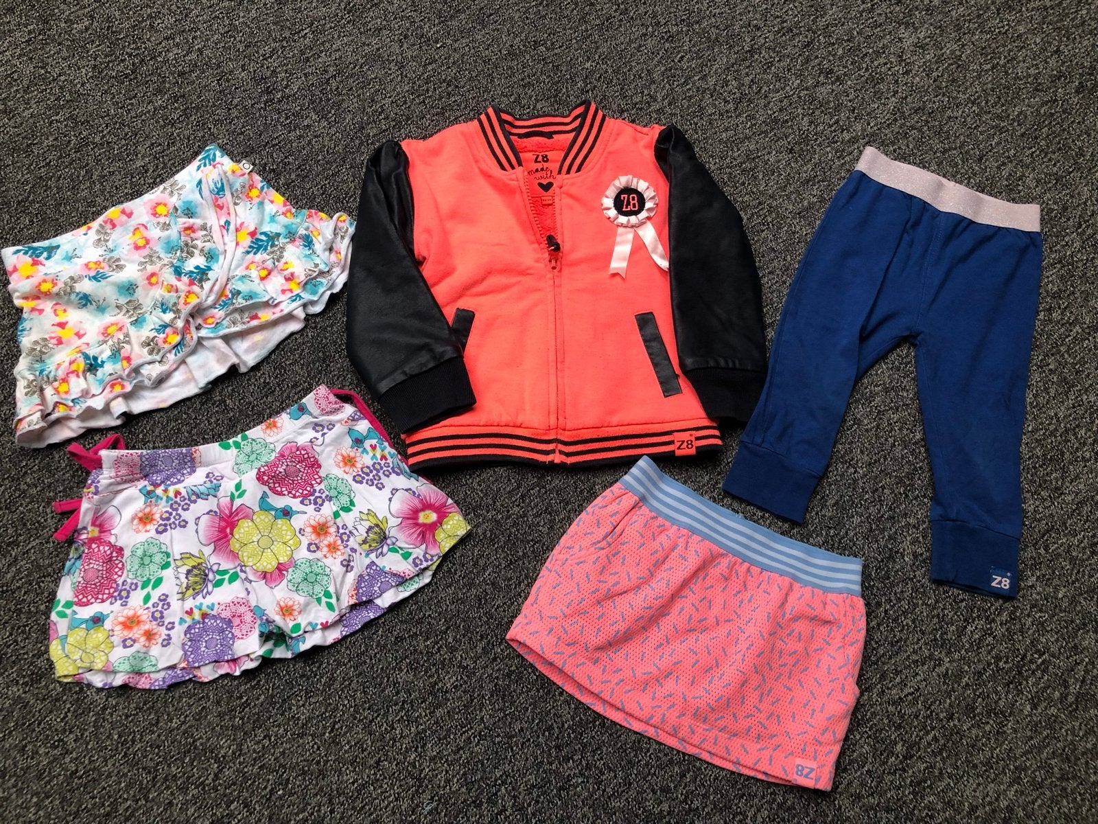 Z8 kledingpakket voor meisjes - jasje, rokjes, legging, Ophalen of Verzenden, Gebruikt, Maat 92