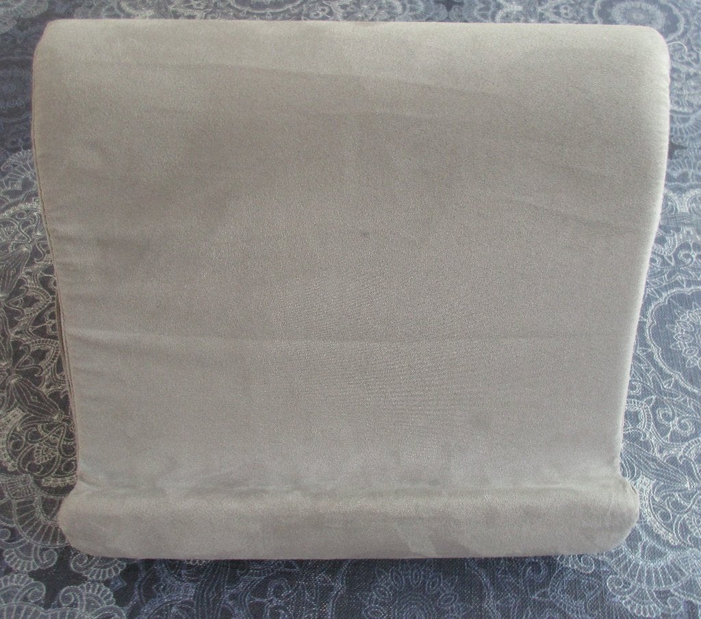 grijze Pillow Pad kussenstandaard voor tablets, Computers en Software, Tablet-hoezen, Ophalen of Verzenden, Zo goed als nieuw