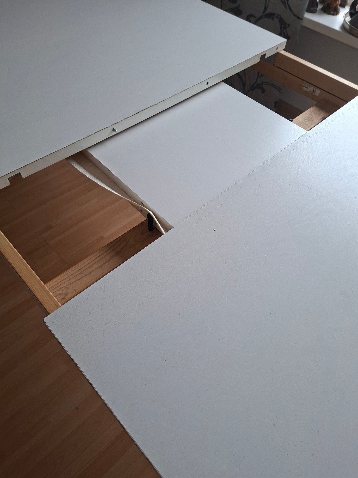 Foto 4 van IKEA Bjursta uitschuifbare eettafel wit