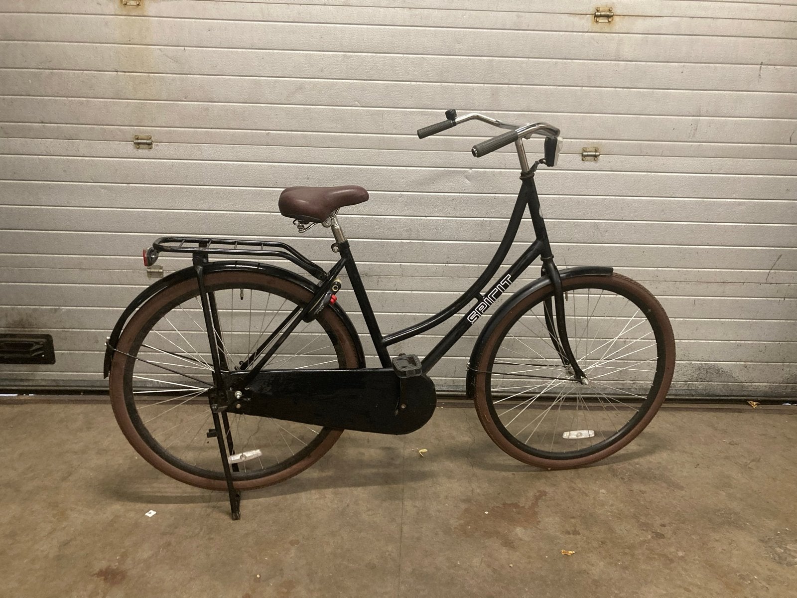 Spirit damesfiets - Zwart met bruine banden, Fietsen en Brommers, Fietsen | Dames | Damesfietsen, Gebruikt, Overige merken, 53 tot 56 cm