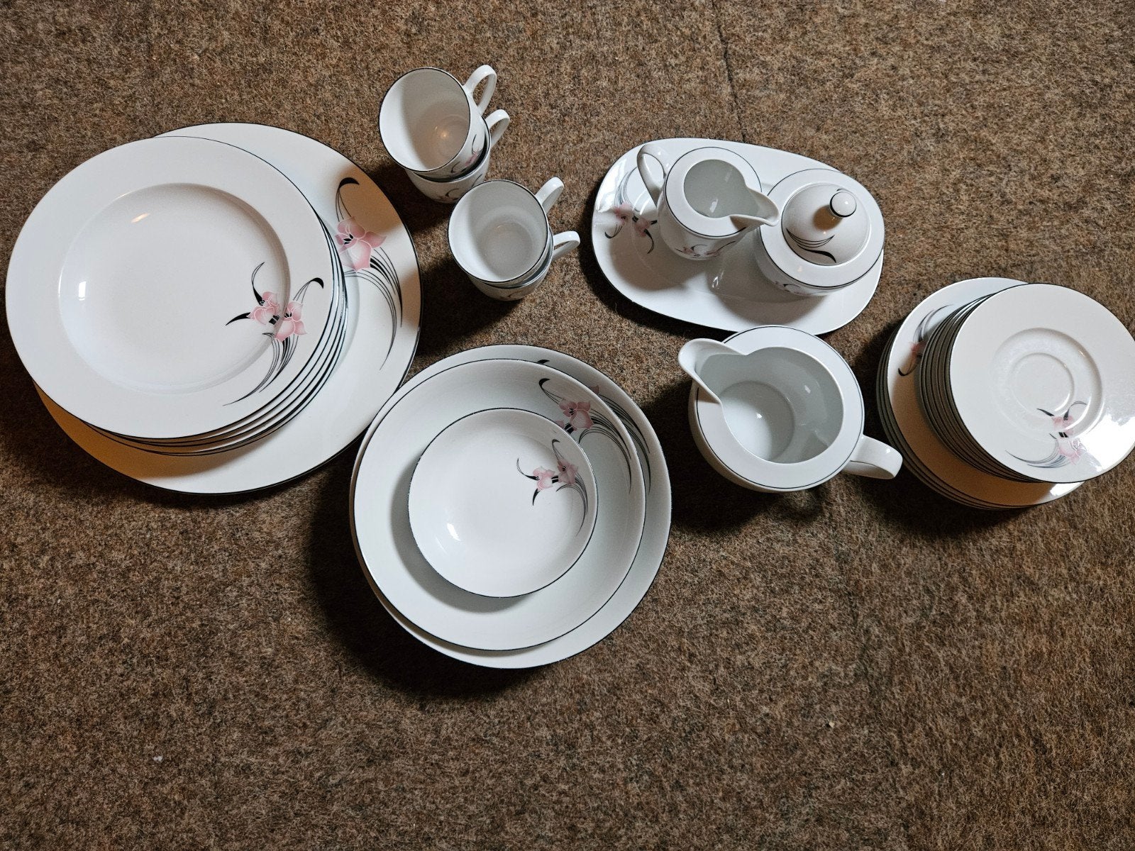 Compleet Marienburg Atelier Collection servies, Ophalen