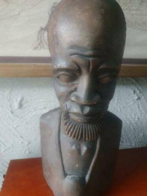 Vintage Afrikaans houten beeld - Buste massief teakhout, Tuin en Terras, Ophalen of Verzenden, Gebruikt, Hout, Boeddhabeeld