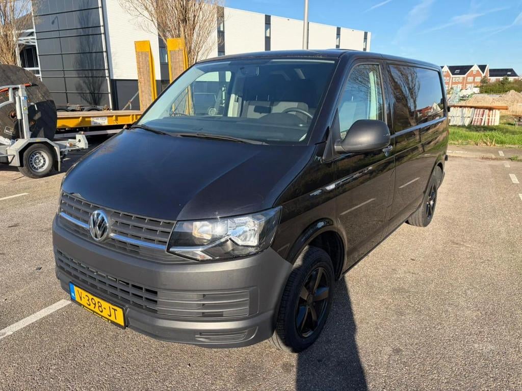 Volkswagen Transporter 2.0TDI L1H1 95800KM Euro 6 (bj 2017), Voorwielaandrijving, Gebruikt, Euro 6, 4 cilinders