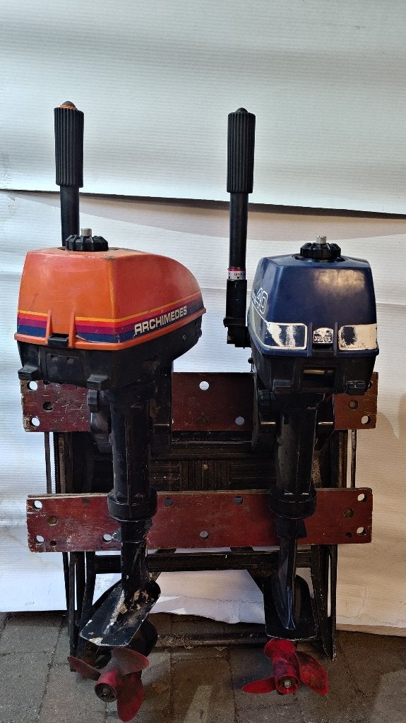 Solo (Volvo + Archimedes) buitenboord (4PK) 6Pk  2x, Ophalen, Gebruikt, Motor en Techniek