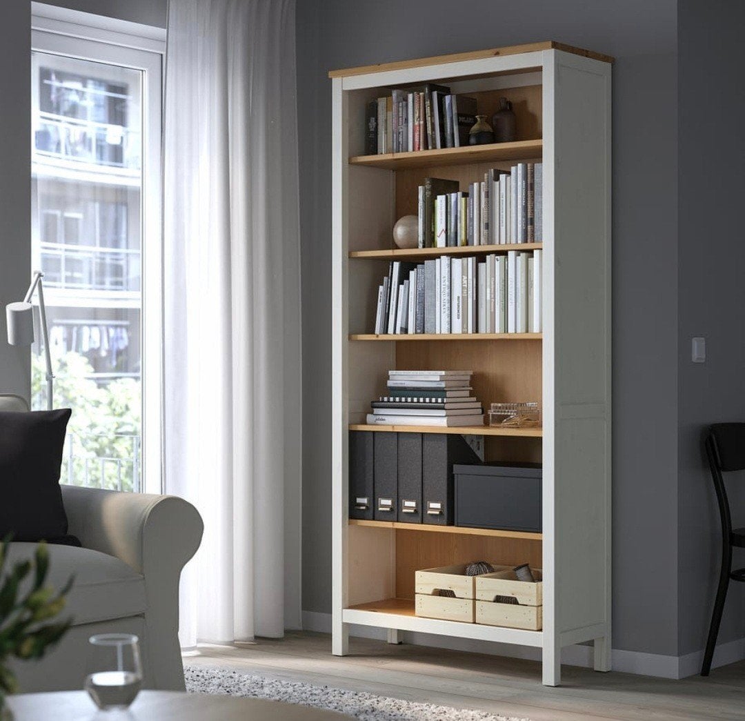 Hemnes Boekenkast Wit/Lichtbruin 90x197 cm, Ophalen, Met plank(en), 50 tot 100 cm, Zo goed als nieuw