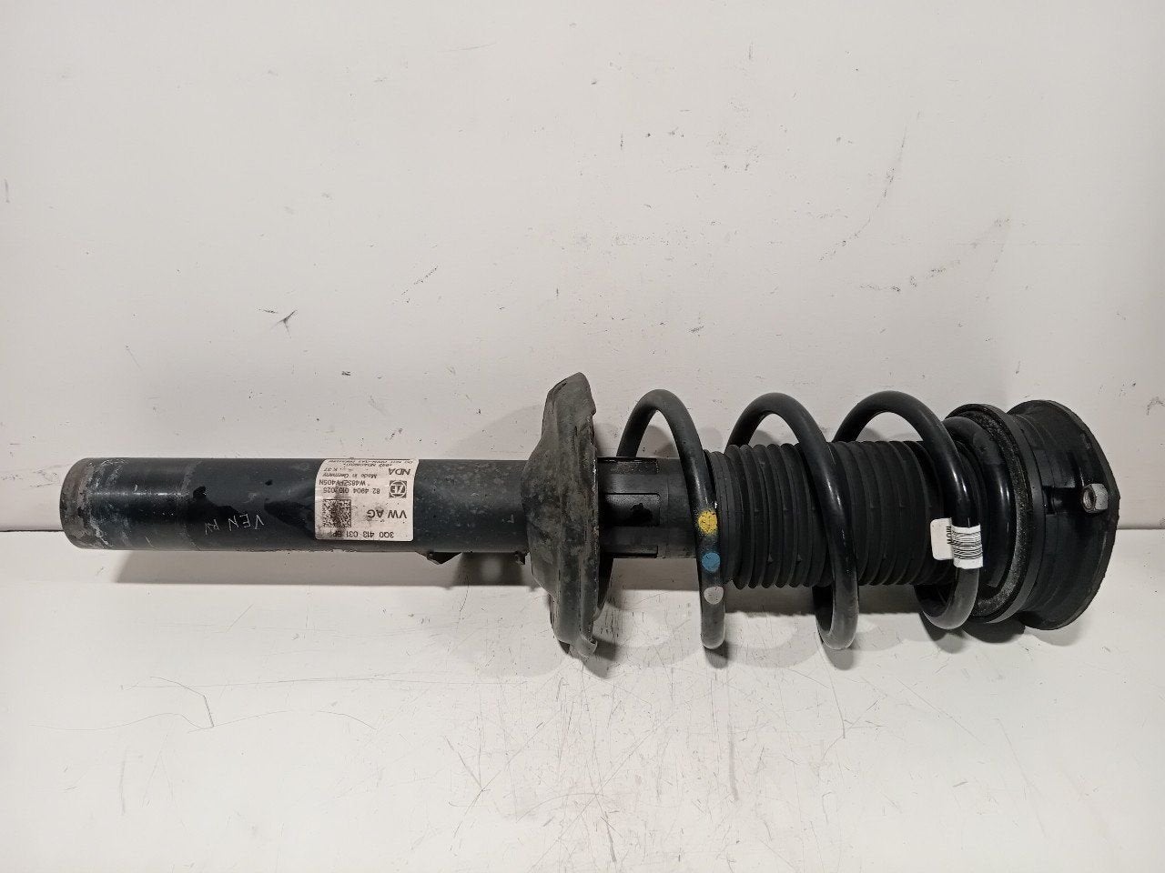 Veerpoot rechts voor Volkswagen Passat, Auto-onderdelen, Onderdelen@venauto.nl, Van der Ven Autorecycling B.V., Gebruikt, Ettenseweg 76, 4706 PB Roosendaal, The Netherlands