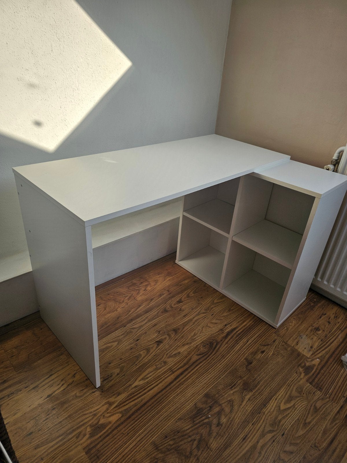 Wit bureau met vakkenkast - Hoekbureau, Huis en Inrichting, Bureaus, Ophalen, Zo goed als nieuw
