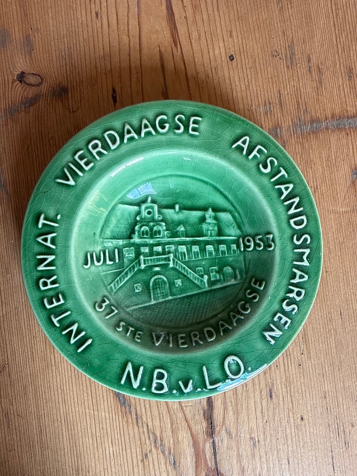 Vintage Vierdaagse bord 1953 - Koninklijke Plateelbakkerij, Ophalen of Verzenden