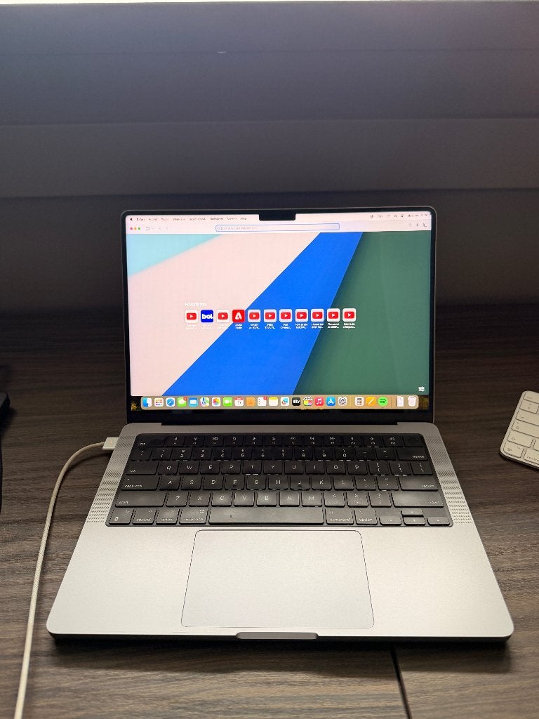 MacBook Pro 14 inch (2021), Computers en Software, Apple Macbooks, 2 tot 3 Ghz, Qwerty, Overige groottes, 512 GB