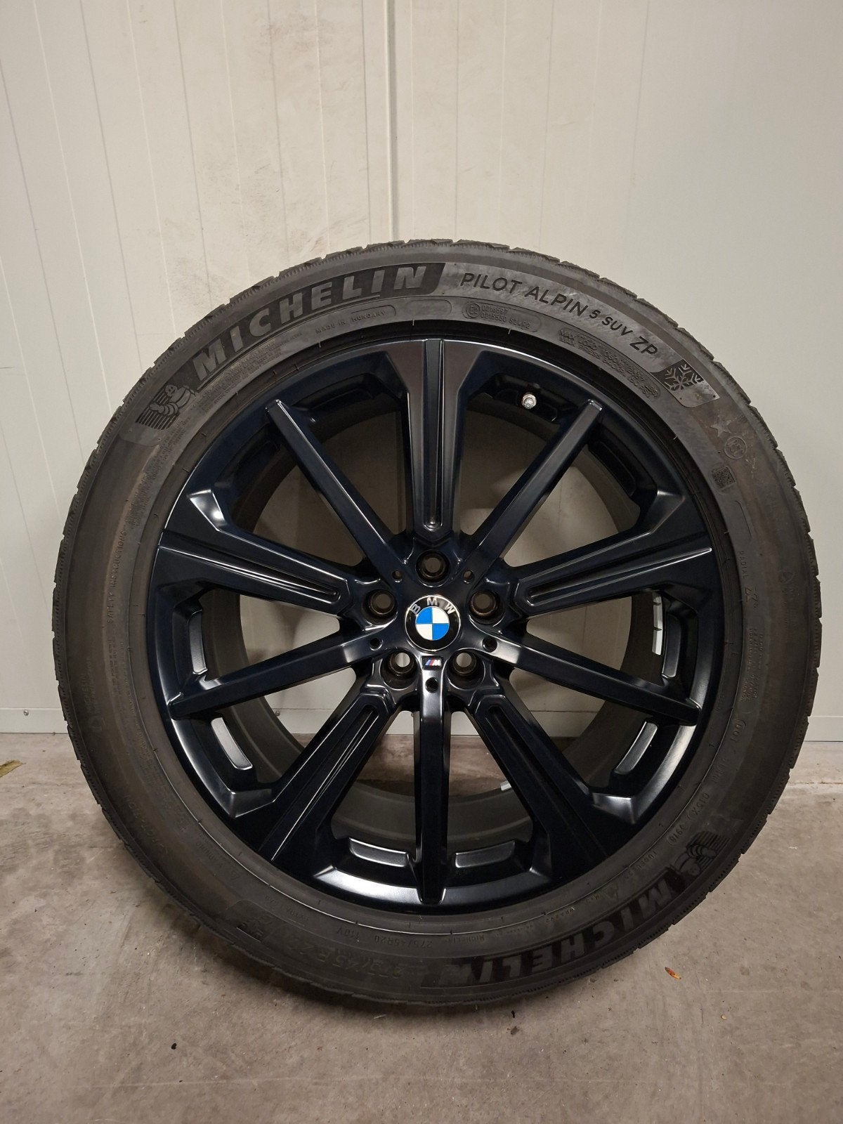 20' BMW X5 G05 X6 G06 Styling 748M met winterbanden, 275 mm, Banden en Velgen, Personenwagen, 20 inch