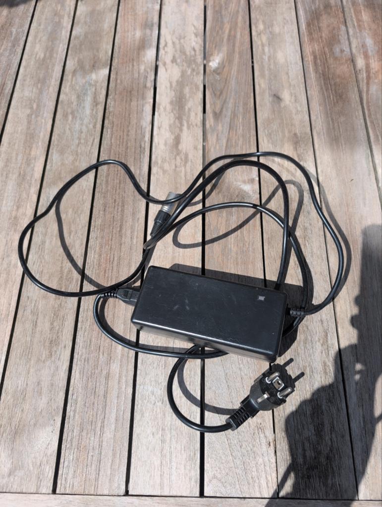 Oplader qwic elektrische fiets, Ophalen of Verzenden