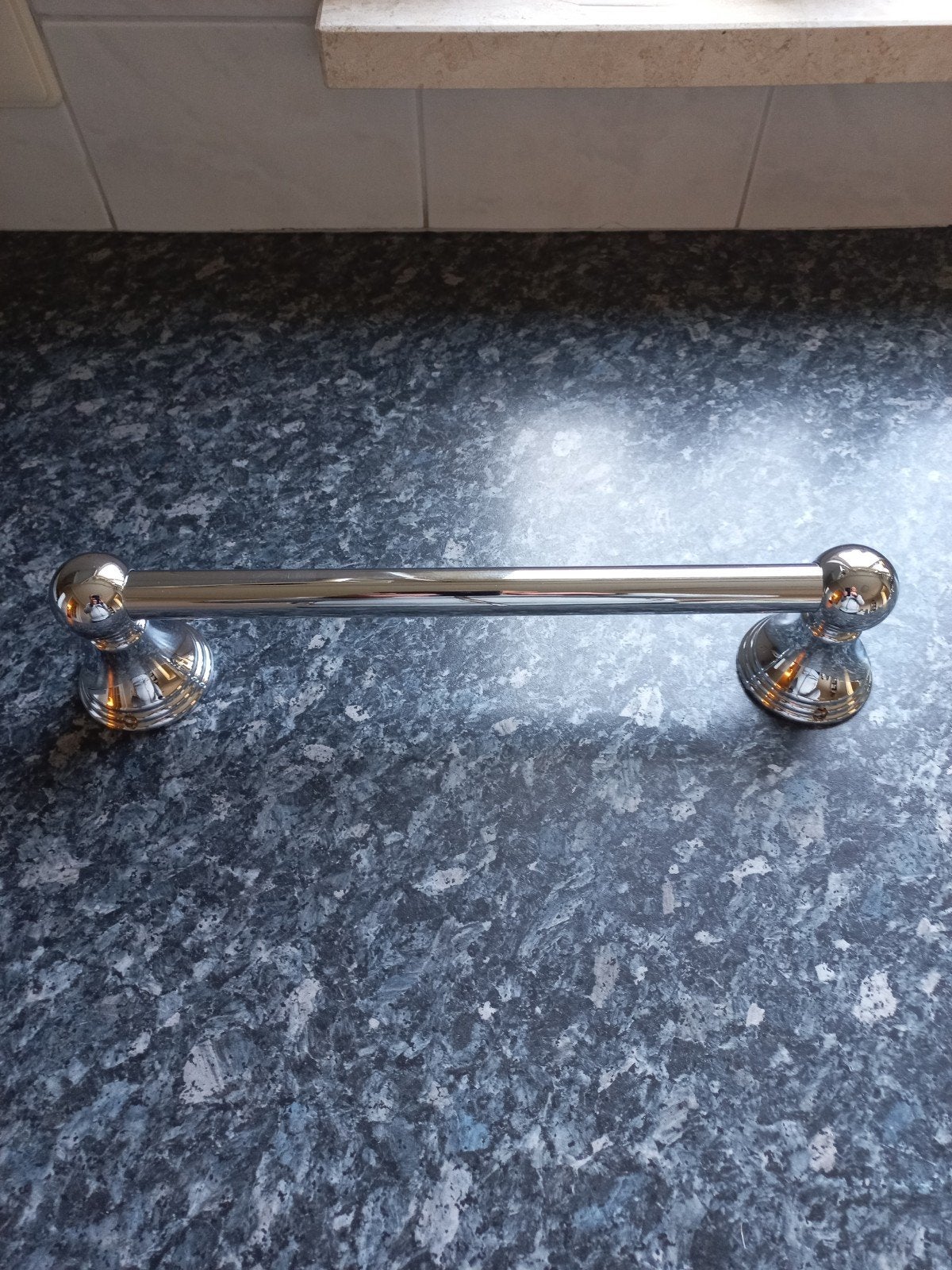 Chromen Handdoekenrek - Nieuw, Huis en Inrichting, Ophalen of Verzenden, Nieuw, Overige kleuren, Handdoekenrek