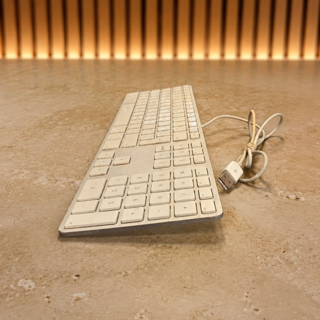 Apple A1243 USB Toetsenbord - In Nette Staat, Computers en Software, Apple, Zo goed als nieuw, Support@apple.com, One Apple Park Way
Cupertino, CA 95014
United States