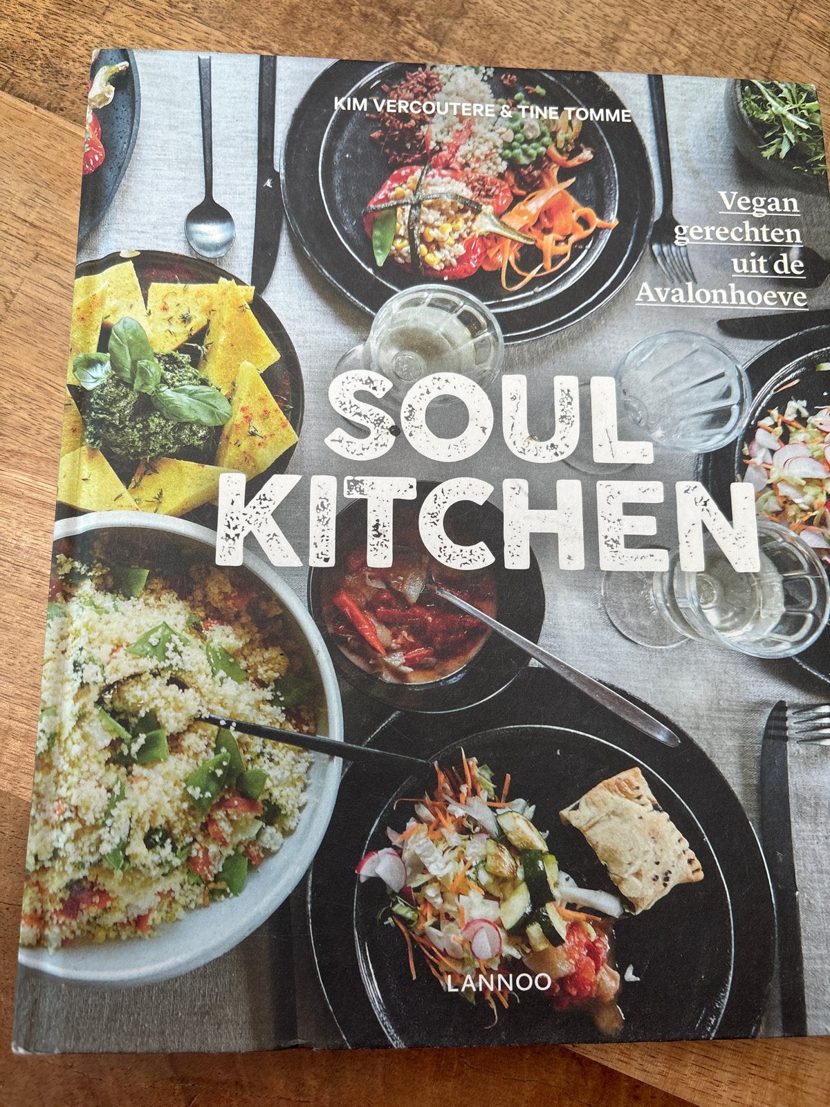 Soul Kitchen: Vegan gerechten uit de Avalonhoeve, Voorgerechten en Soepen, Ophalen of Verzenden, Zo goed als nieuw, Europa