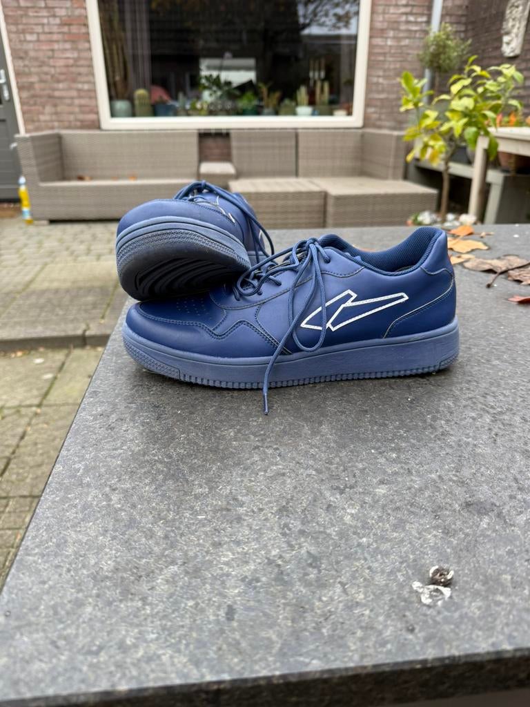 Piedro, Kleding | Heren, Schoenen, Zwart, Ophalen of Verzenden, Sneakers of Gympen, Zo goed als nieuw